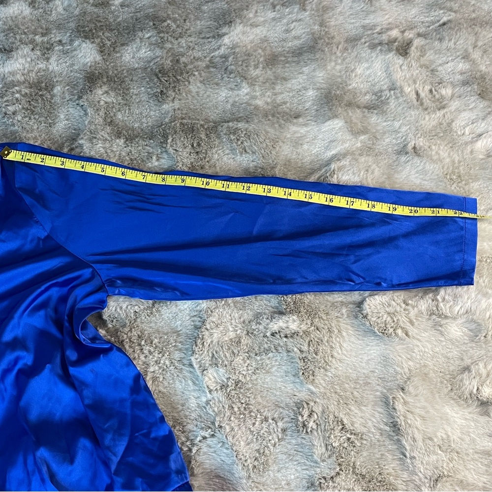 Fashion Nova Royal Blue Satin Long Sleeve Button Down Romper 1X NWT-0688 - Picture 5 of 6